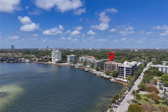 1632 S Bayshore Ct 302, Miami, FL 33133