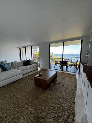 1632 S Bayshore Ct 302, Miami, FL 33133