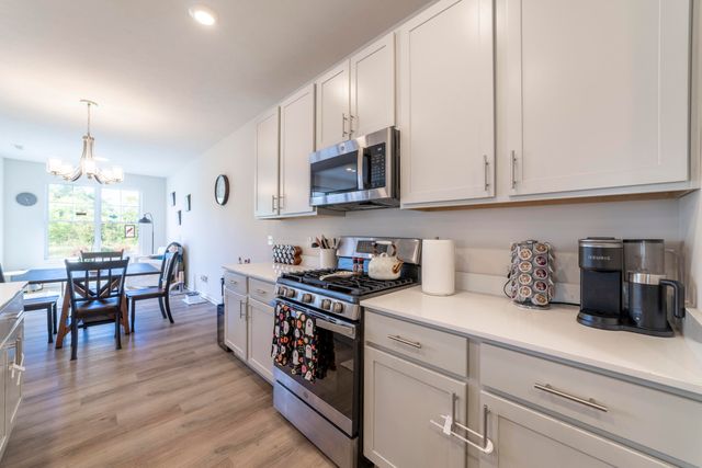 4352 Reflection Place, Valparaiso, IN 46385