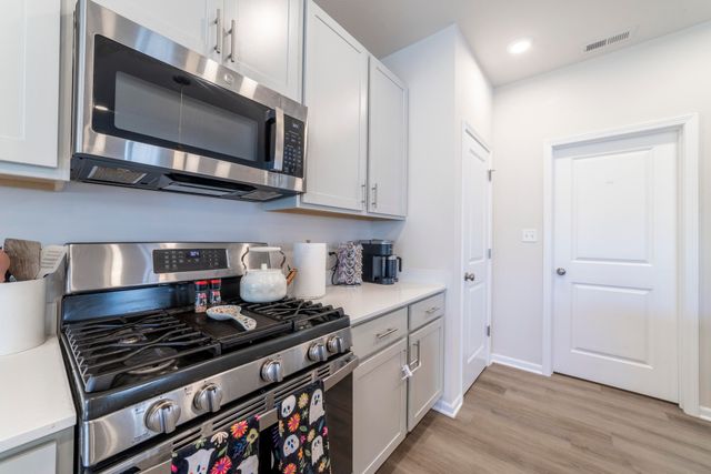 4352 Reflection Place, Valparaiso, IN 46385