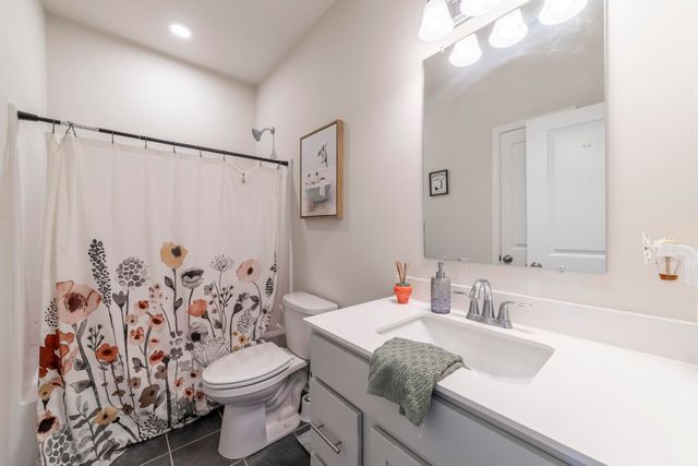 4352 Reflection Place, Valparaiso, IN 46385