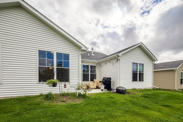 4352 Reflection Place, Valparaiso, IN 46385