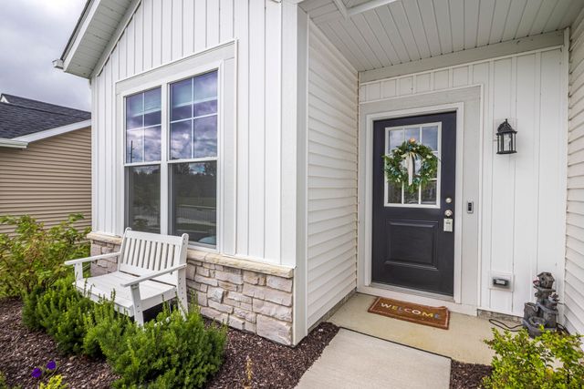 4352 Reflection Place, Valparaiso, IN 46385