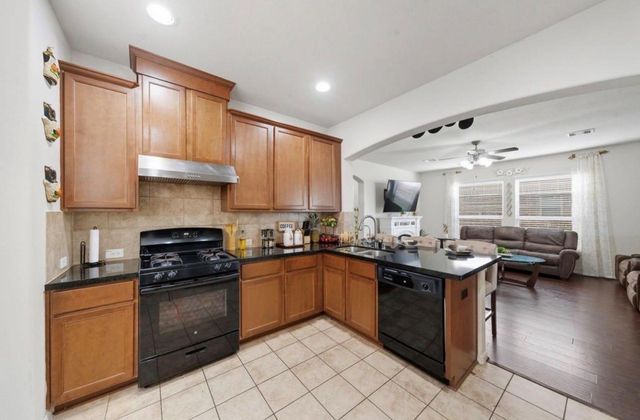 10518 Sun River Falls Drive, Humble, TX 77396