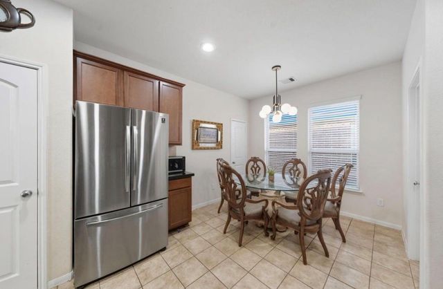 10518 Sun River Falls Drive, Humble, TX 77396