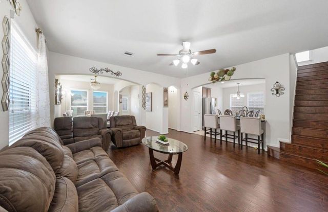 10518 Sun River Falls Drive, Humble, TX 77396