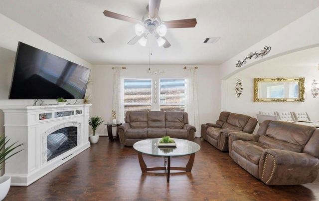 10518 Sun River Falls Drive, Humble, TX 77396