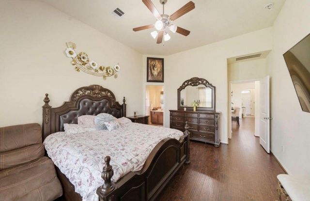 10518 Sun River Falls Drive, Humble, TX 77396