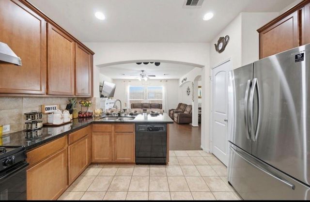 10518 Sun River Falls Drive, Humble, TX 77396