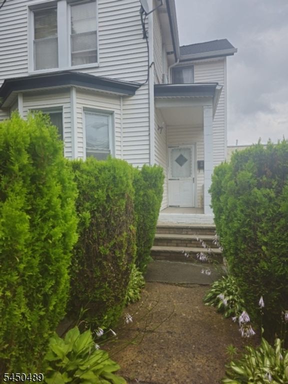 785 Highland Ave, Newark City, NJ 07104 — exterior