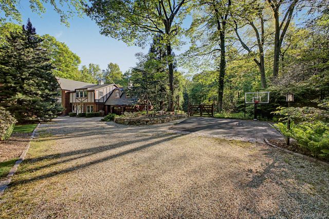 80 Hack Green Road, Pound Ridge, NY 10576