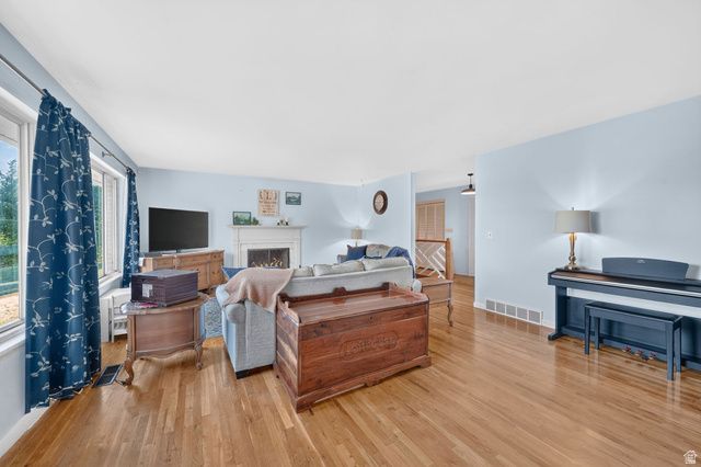 997 HENDERSON DR, Ogden, UT 84404