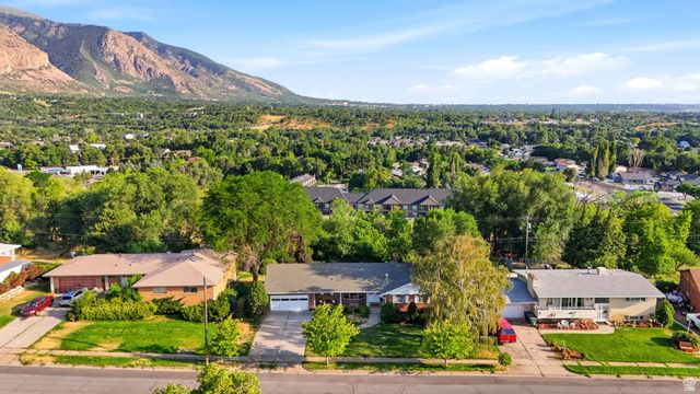 997 HENDERSON DR, Ogden, UT 84404