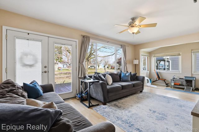 7520 Sunset Boulevard, Worth Township, MI 48450