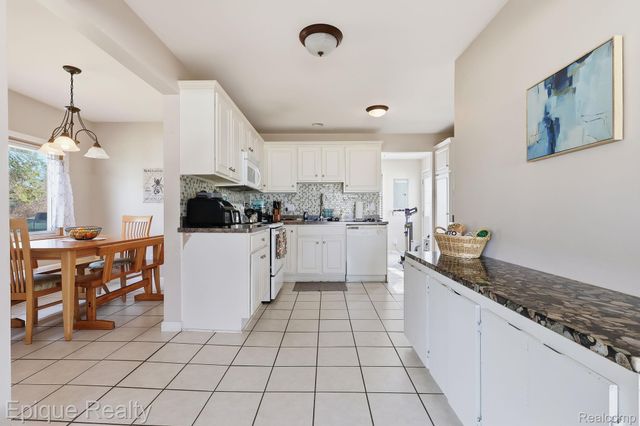 7520 Sunset Boulevard, Worth Township, MI 48450