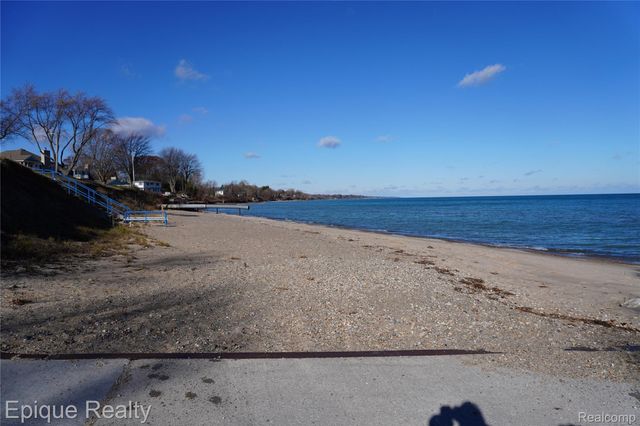 7520 Sunset Boulevard, Worth Township, MI 48450