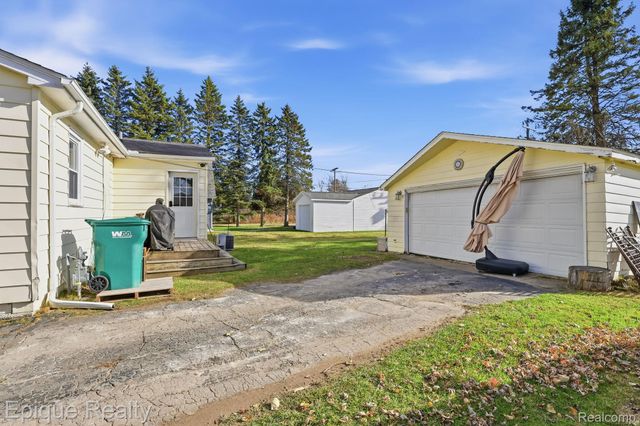 7520 Sunset Boulevard, Worth Township, MI 48450