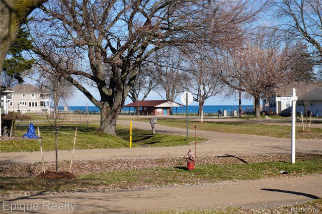 7520 Sunset Boulevard, Worth Township, MI 48450