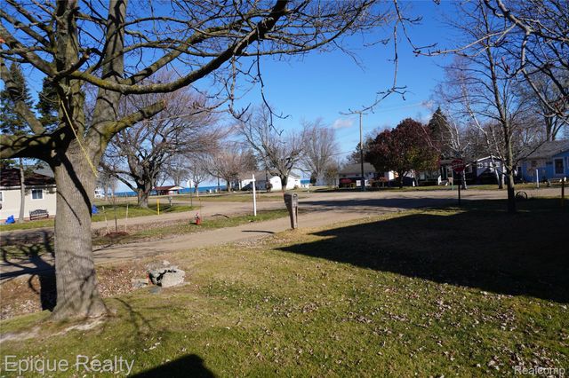 7520 Sunset Boulevard, Worth Township, MI 48450