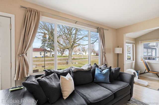 7520 Sunset Boulevard, Worth Township, MI 48450