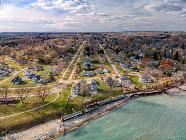 7520 Sunset Boulevard, Worth Township, MI 48450