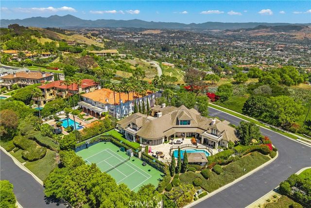 10 Old Ranch Road, Laguna Niguel, CA 92677
