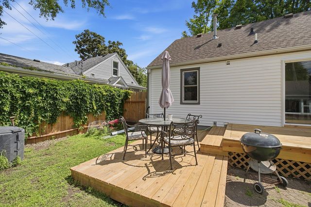 6116 Upton Avenue S, Minneapolis, MN 55410