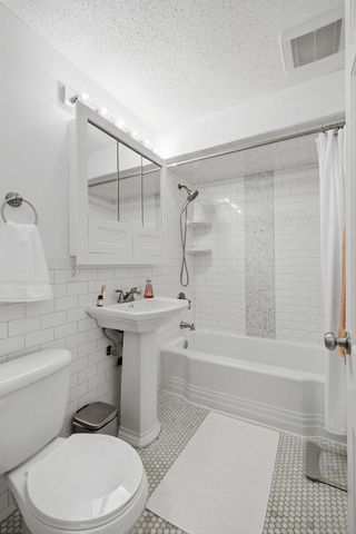 6116 Upton Avenue S, Minneapolis, MN 55410