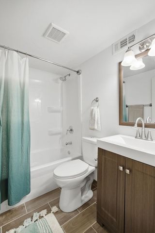 6116 Upton Avenue S, Minneapolis, MN 55410