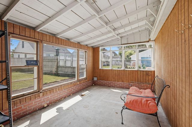 6116 Upton Avenue S, Minneapolis, MN 55410