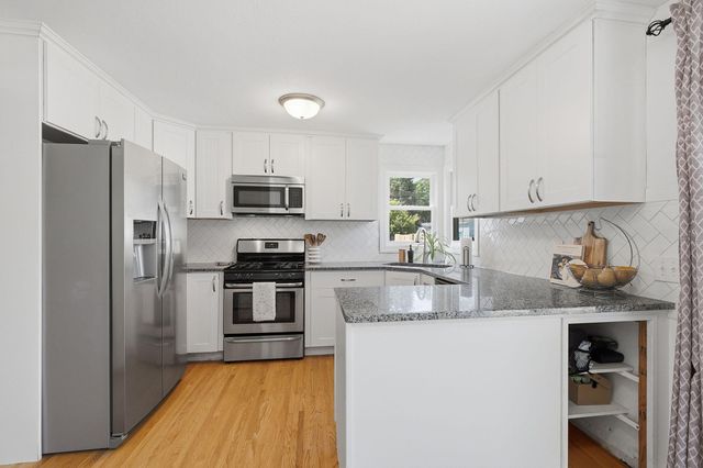 6116 Upton Avenue S, Minneapolis, MN 55410