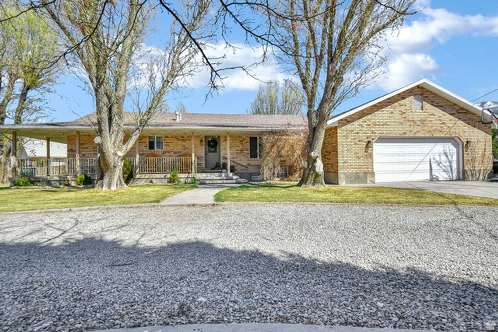 96 W 400 S, Monroe, UT 84754