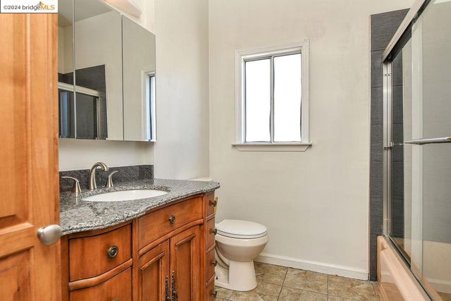 543 37Th St, Oakland, CA 94609