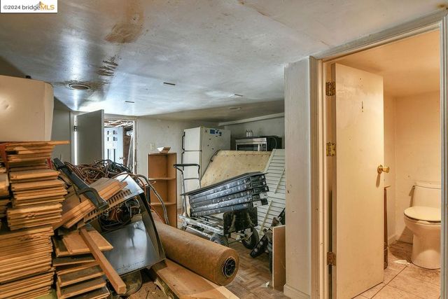 543 37Th St, Oakland, CA 94609