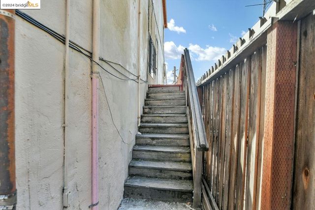 543 37Th St, Oakland, CA 94609
