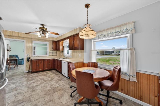 39407 ROCKFORD AVENUE, Zephyrhills, FL 33542