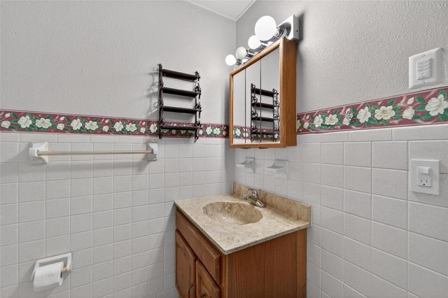 39407 ROCKFORD AVENUE, Zephyrhills, FL 33542