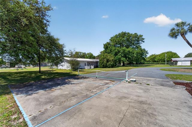 39407 ROCKFORD AVENUE, Zephyrhills, FL 33542