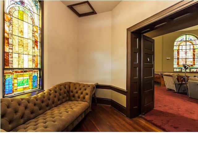 1116 E 1st Street, Wichita, KS 67214