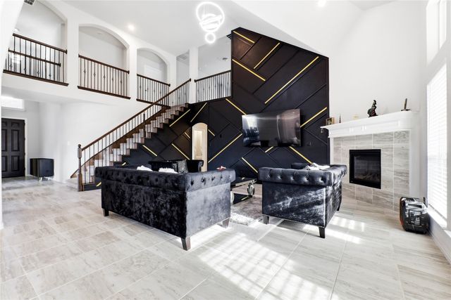 1315 Cascade Lane, Forney, TX 75126