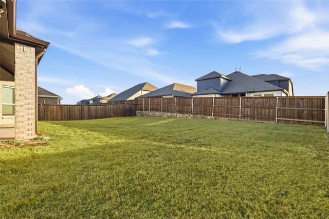 1315 Cascade Lane, Forney, TX 75126