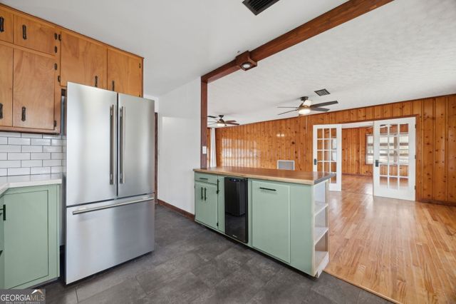 601 South East Street, Kingsland, GA 31548