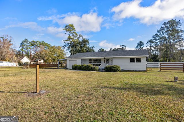 601 South East Street, Kingsland, GA 31548