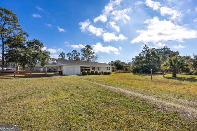 601 South East Street, Kingsland, GA 31548