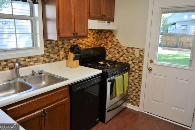 2741 NW Saint Charles Lane NW, Kennesaw, GA 30144