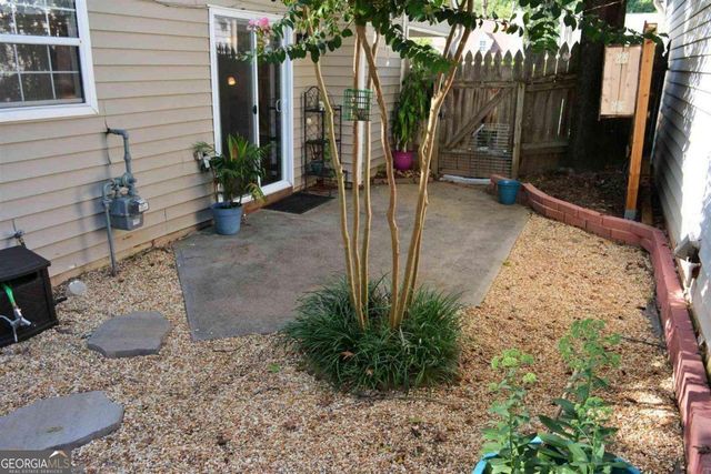 2741 NW Saint Charles Lane NW, Kennesaw, GA 30144