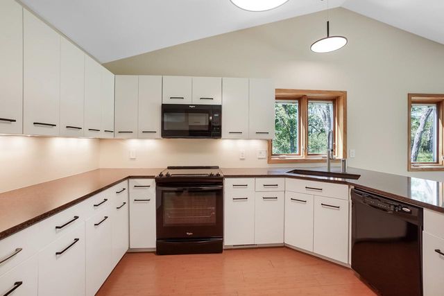 W347S7567 Sprague ROAD, Eagle, WI 53119