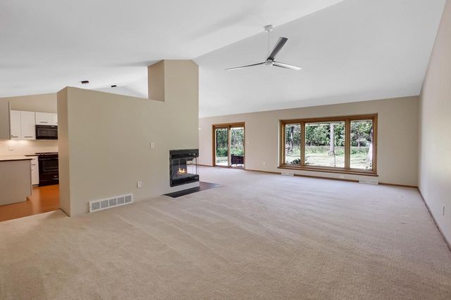 W347S7567 Sprague ROAD, Eagle, WI 53119