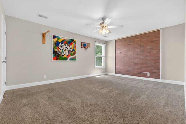 960 Princeton Dr, Clarksville, TN 37042