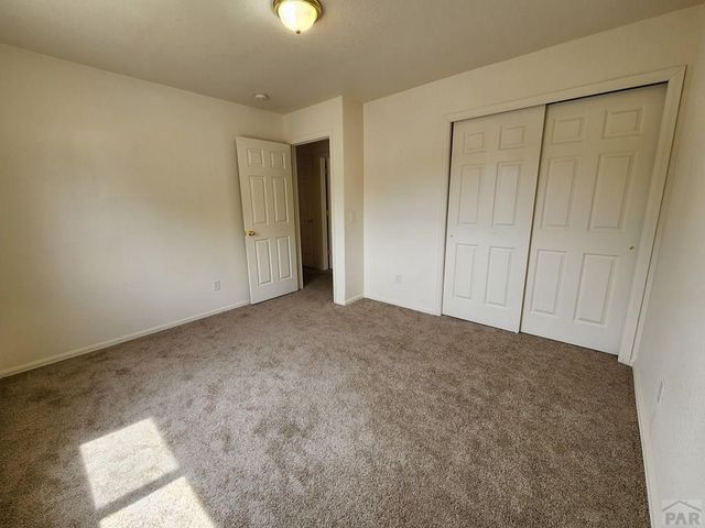 2220 Meadowlark Ln, Pueblo, CO 81008